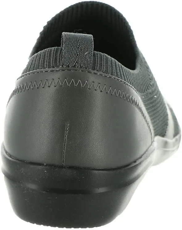 Clarks Women's Sashlyn Edge Loafer