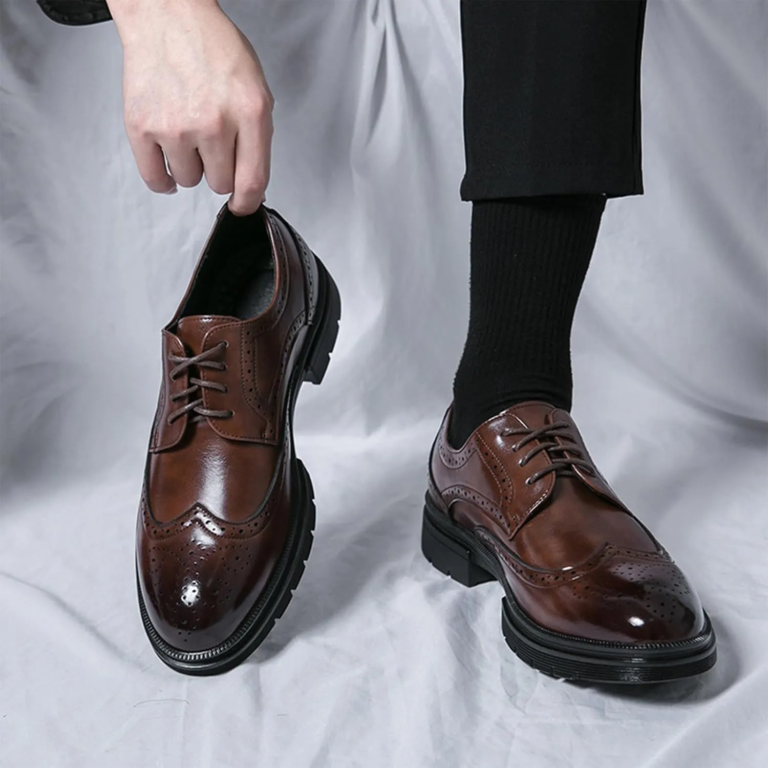 Men's Leather Platform Lace Up Wingtip Oxford Shoes Comfort Breathable Lug Sole Brogue Dress Shoes Casual Business Work Shoes