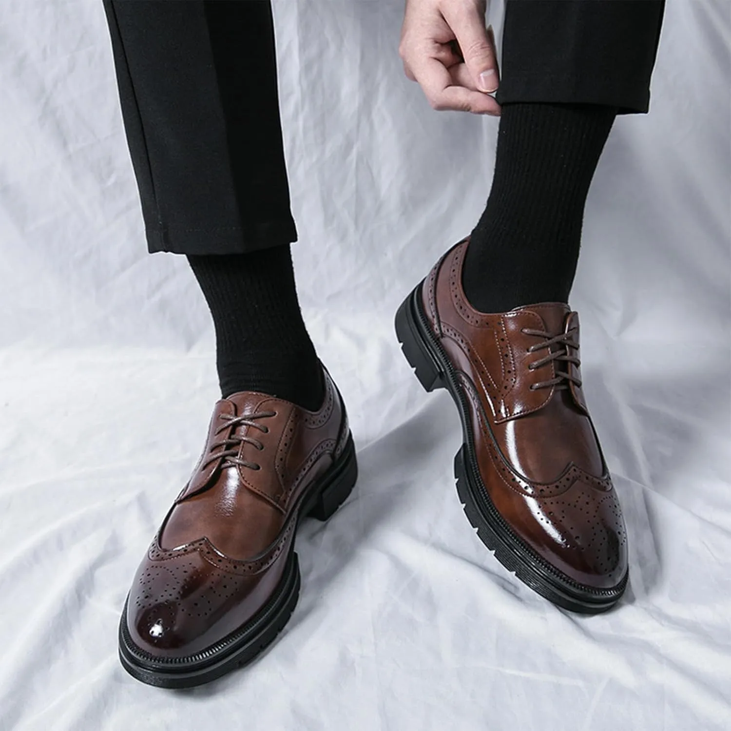 Men's Leather Platform Lace Up Wingtip Oxford Shoes Comfort Breathable Lug Sole Brogue Dress Shoes Casual Business Work Shoes