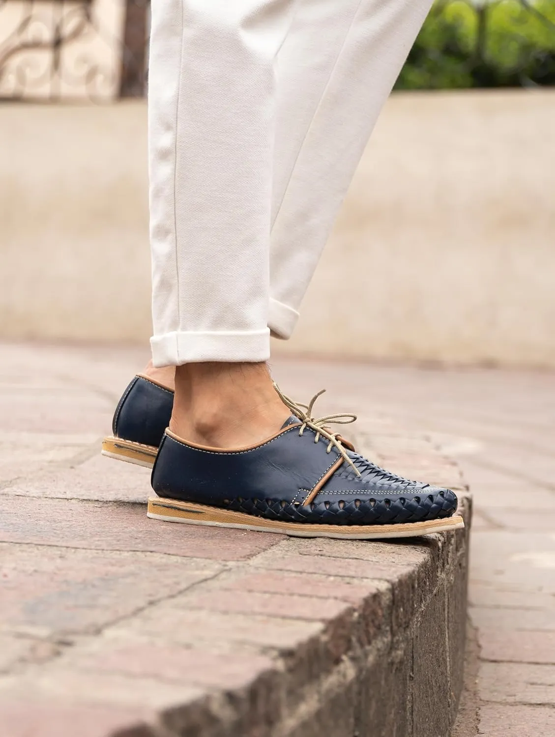 Mexico en la Piel: Handcrafted Men's Genuine Leather Lace-Up Huarache Sandals Shoes - Versatile & Durable