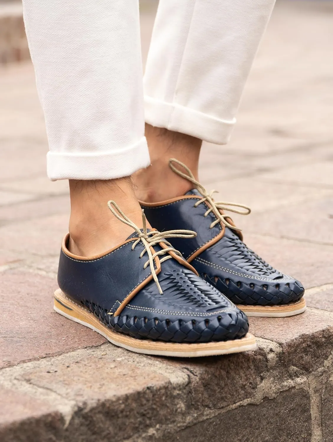 Mexico en la Piel: Handcrafted Men's Genuine Leather Lace-Up Huarache Sandals Shoes - Versatile & Durable