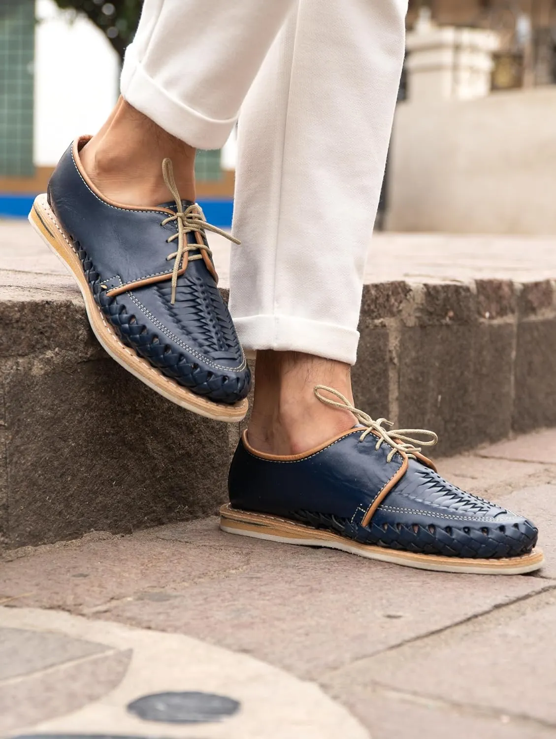 Mexico en la Piel: Handcrafted Men's Genuine Leather Lace-Up Huarache Sandals Shoes - Versatile & Durable
