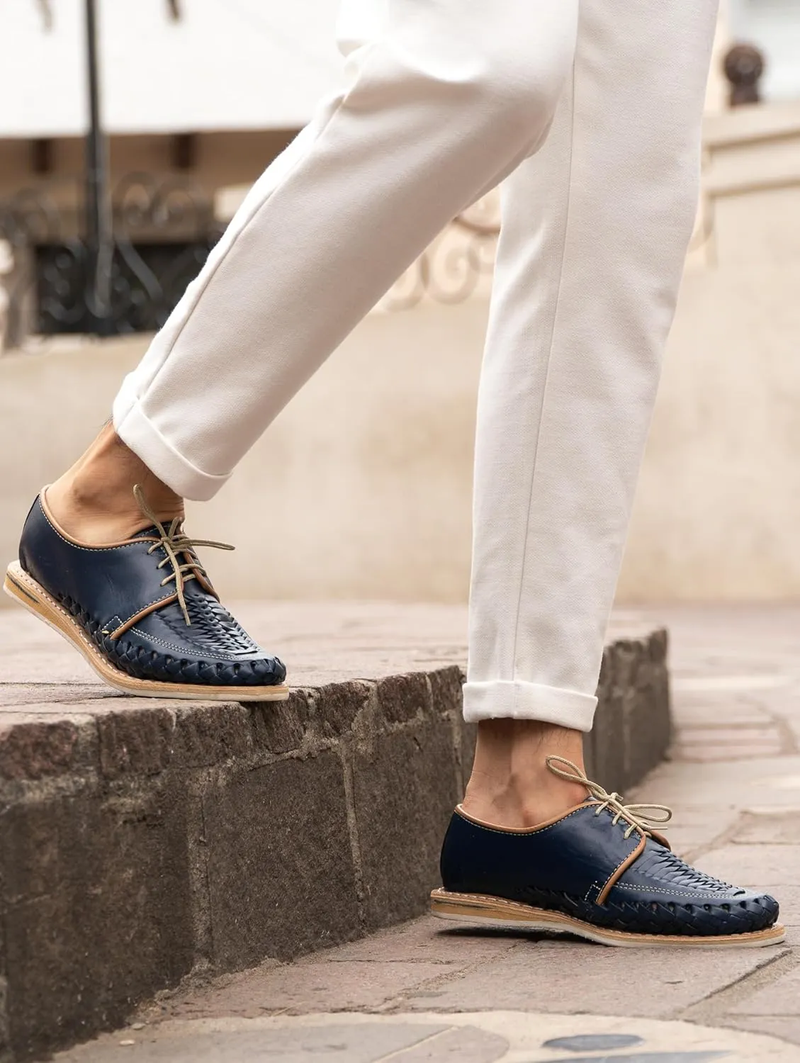 Mexico en la Piel: Handcrafted Men's Genuine Leather Lace-Up Huarache Sandals Shoes - Versatile & Durable