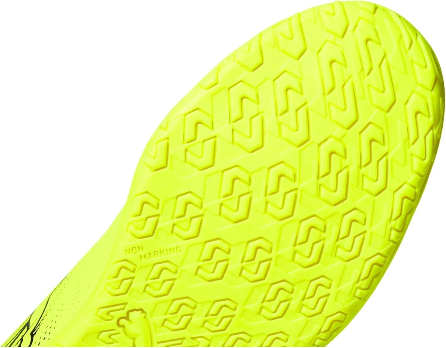 PUMA Men's Attacanto Indoor Trainer Soccer Shoe Sneaker