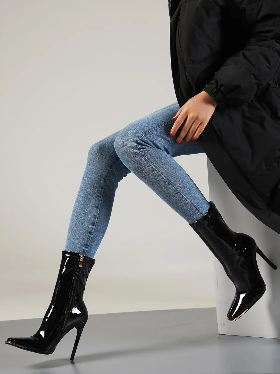Reitoye Women's Mid Calf Boots Comfy Square Closed Toe Heel Boot Zipper Short Ankle Booties