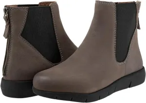 SoftWalk Women's Albany Ankle Boot