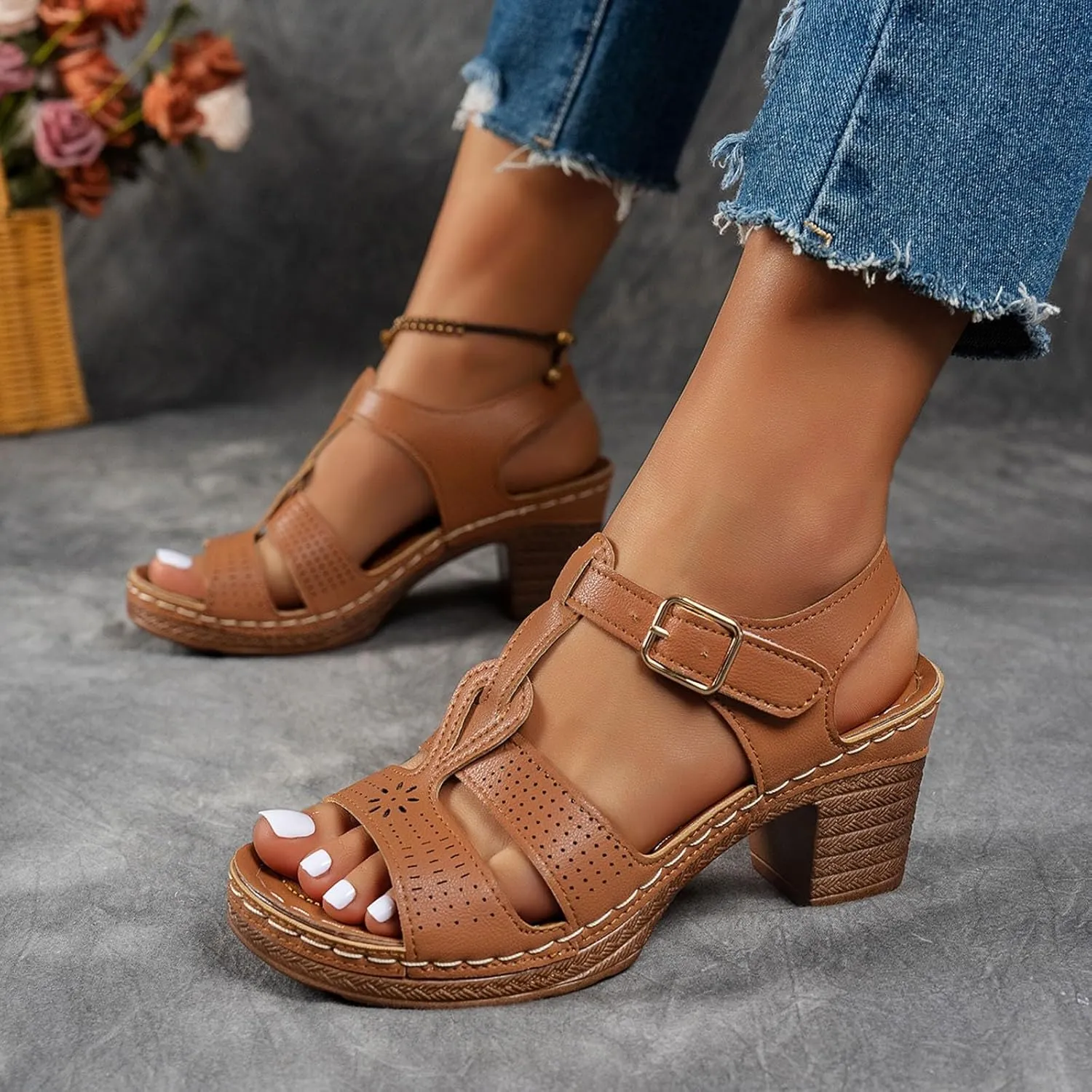 ZSpzx Chunky Heels Sandals for Women 2025 Peep Toe T-strap Strappy Cutout Block Sandal Ladies Cushion Footbed Recovery Orthopedic Casual Slingback Comfortable Shoes for Daily Wear Outdoor Indoor