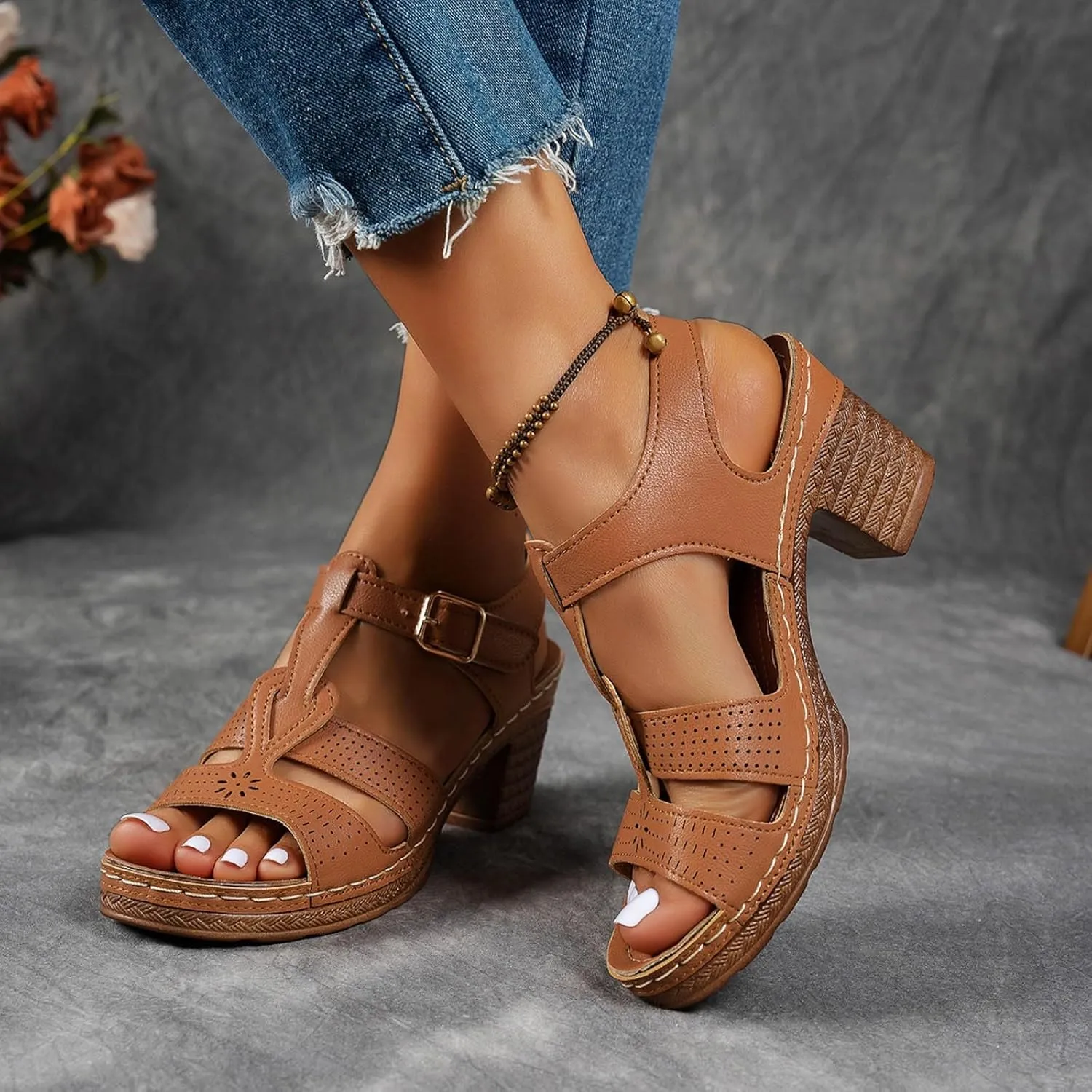 ZSpzx Chunky Heels Sandals for Women 2025 Peep Toe T-strap Strappy Cutout Block Sandal Ladies Cushion Footbed Recovery Orthopedic Casual Slingback Comfortable Shoes for Daily Wear Outdoor Indoor